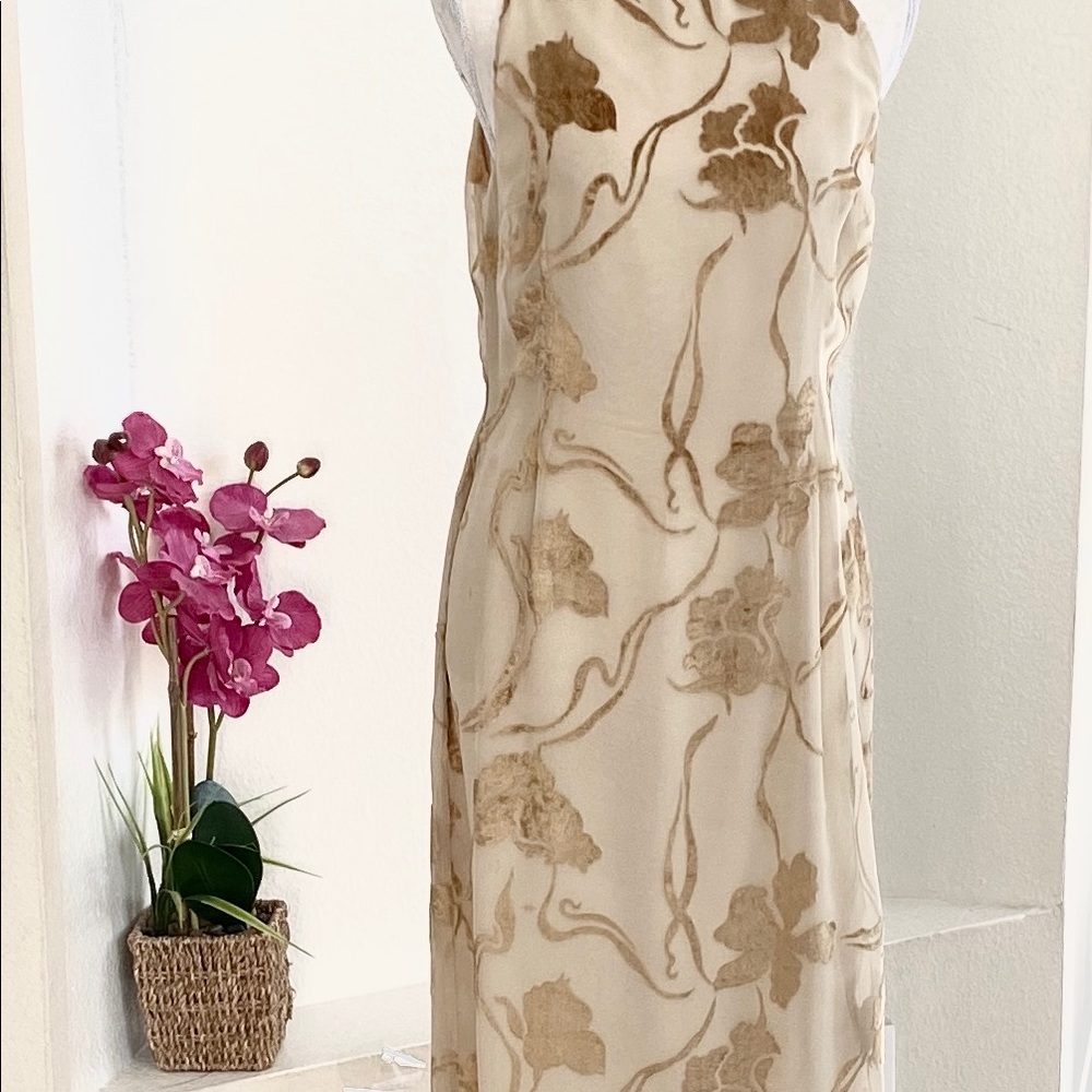 Marie Claire Fia’la sleeveless cocktail dress